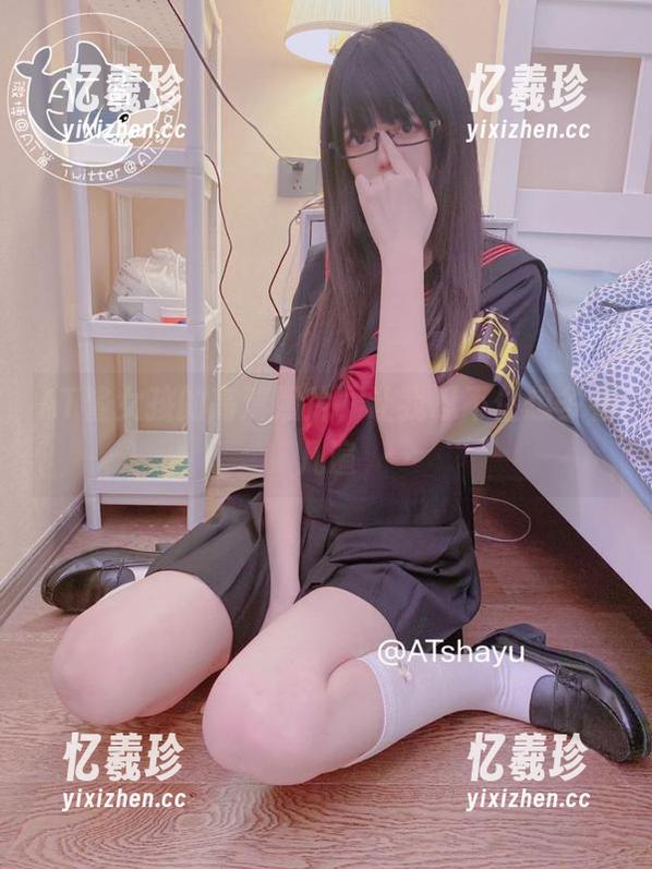 AT鲨女孩的高清照片，让我忍不住想多看几遍