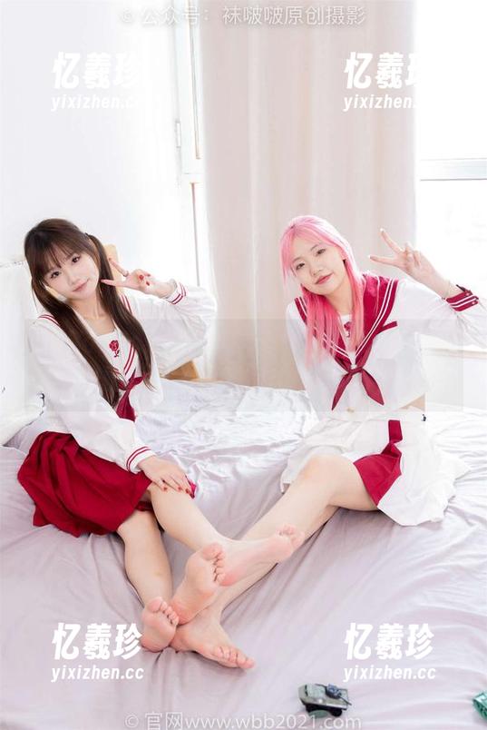BoBoSocks袜啵啵 - 囧了！在线见证糯米的“互相挠脚”丝袜水浸合集