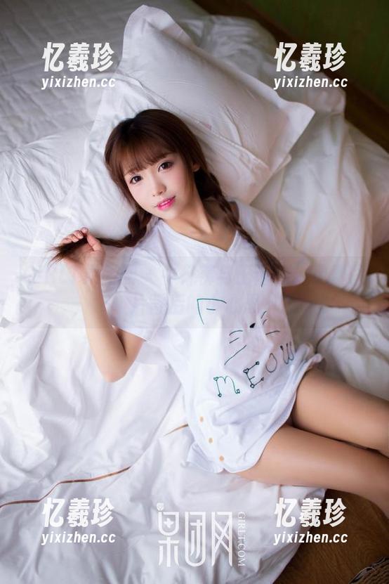 GIRLT果团网-王语纯 GIRLT果团网 - 牛仔裤与王语纯:免费图片背后的小心思
