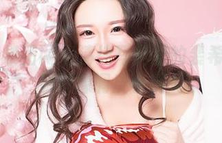 GIRLT果团网 – 清纯写真里的裴希西：资源好像调皮小精灵