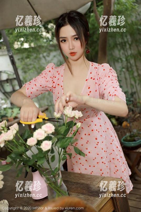 MFStar模范学院 - 双人美图来袭，陈怡曼让你忍不住想要参与！