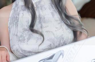 一波又一波的美图–Machi马吉的海边写真让人目不暇接！