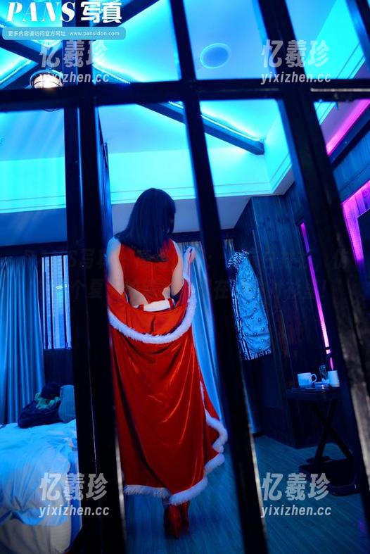 PANS写真-李沫 PANS写真 - 高清原图:李沫白衬衫,仿佛整个夏天的清新都藏在这件衬衫里!