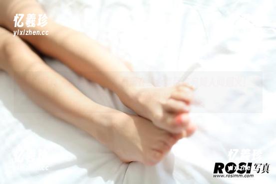 ROSI写真 - 黑色恋曲？杨晨晨在线合集带你宛如人间烟火！哦不，黑暗中的烟火！