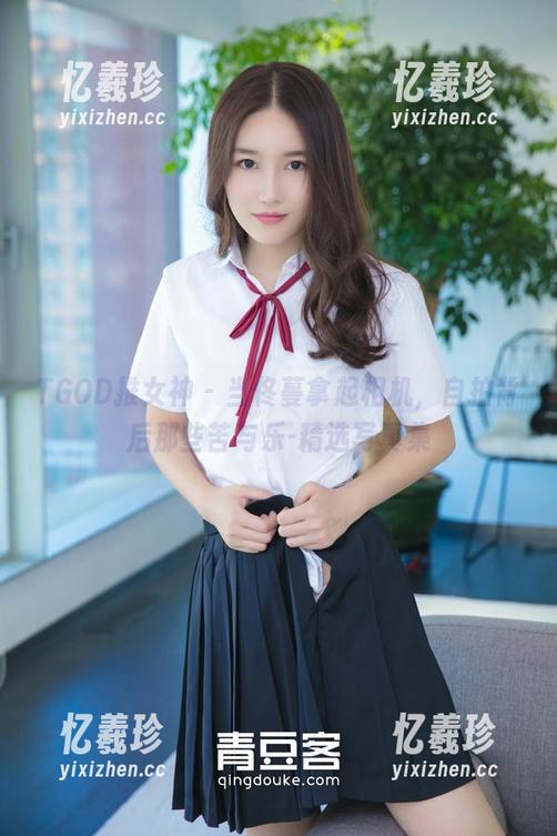TGOD推女神 - 当佟蔓拿起相机，自拍背后那些苦与乐-精选写真集