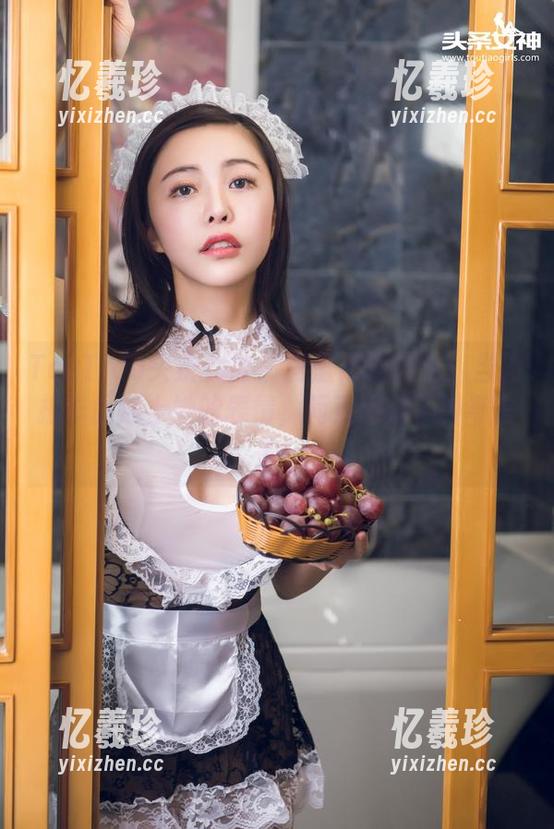 TouTiao头条女神-张蓝欣 TouTiao头条女神 - 张蓝欣的私拍:当旅拍作品遇上她的表情,简直像开了神奇盒子!