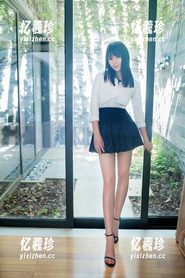 TuiGirl推女郎 - 看！松果儿的美足无圣光原图，纯粹到让人心跳加速