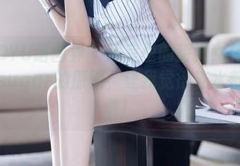 XIAOYU语画界 – 浴室里的甜美女神：杨晨晨sugar的原图，让我觉得连水都在害羞！