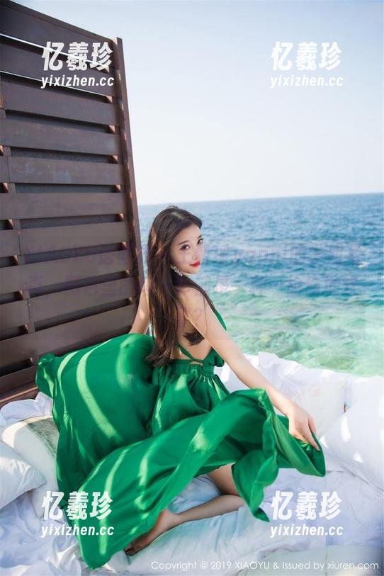 XIAOYU语画界-王馨瑶yanni XIAOYU语画界 - 王馨瑶yanni的学姐写真,图包里的每一秒都是一种…偷偷地欢喜?