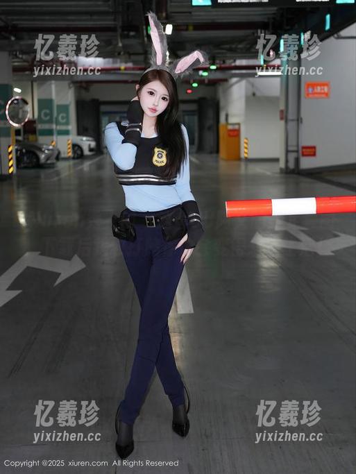 Xiuren秀人网 - 这套UU阿文的美足套图，下载后我敢打赌你也会变得爱上生活！