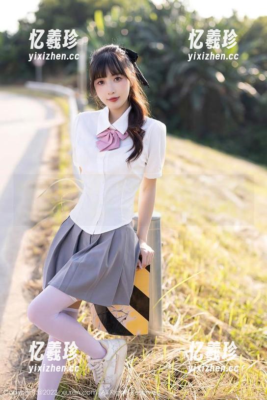 Xiuren秀人网-z杯悠悠 Xiuren秀人网 - 定制花嫁写真,z杯悠悠为你展示:随便一拍都是结婚的现场!