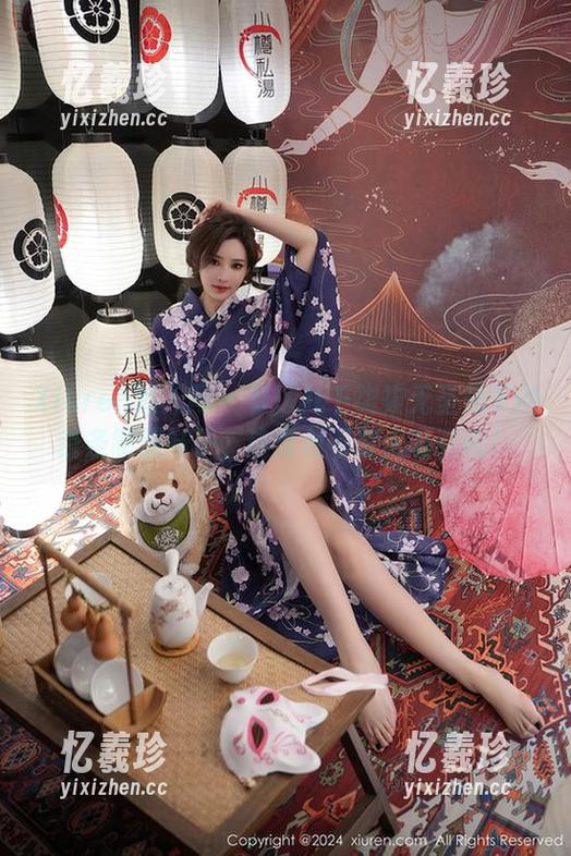Xiuren秀人网-九千柒柒 Xiuren秀人网 - 看!九千柒柒无圣光下的苗条制服妹子,这身材不要太吸引哦!