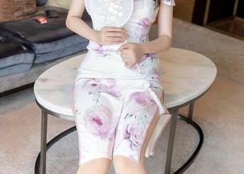 Xiuren秀人网 – 网盘里的比基尼档案，究竟隐藏了多少伊小七MoMo的故事？