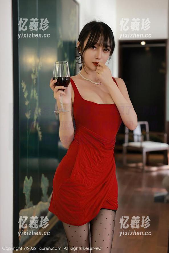 Xiuren秀人网 - 恭喜你，发现了“周波儿日常”！别犹豫，下载她的套图，给你的意想不到加点色彩。