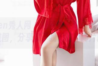 Xiuren秀人网 – 跟着李七喜一起欣赏豹纹美图，分享属于我们的时尚片段！