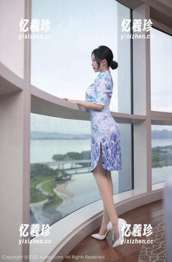 Xiuren秀人网-赵万灵 Xiuren秀人网 - 在原图中找寻灵魂:赵万灵的美脚为何如此撩人?