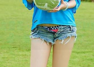 YouMi尤蜜荟 – 免费获取林妙妙的肉丝作品，谁忍得住不点开？