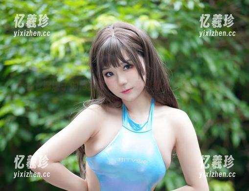 七七娜娜子 看七七娜娜子的网袜写真集,我觉得资源根本不足以形容啊!