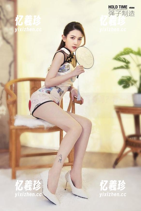 丽柜 - 你见过凉儿的灰丝写真吗？每一张都让人打嗝！