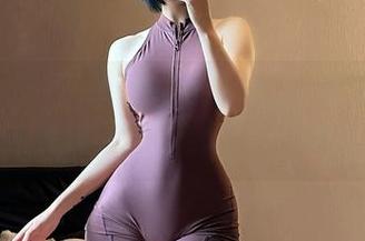 微密圈 – 一晃眼就看到：俏妞t定制的露背连衣裙图集，到底有多撩？
