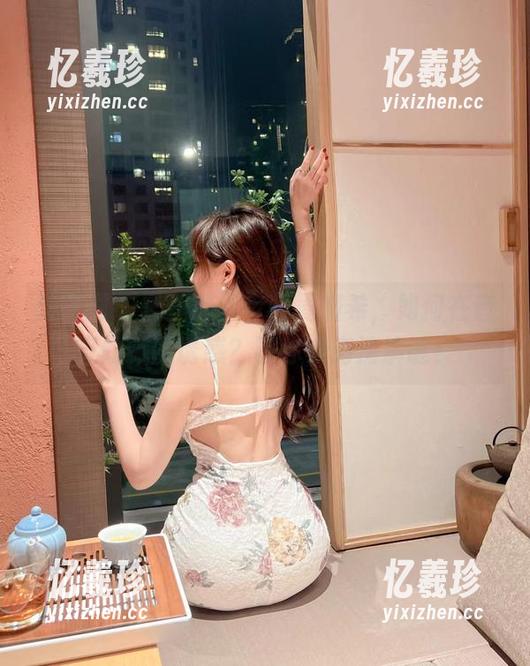微密圈 - 黑丝钢琴老师周妍希，如何在音符间藏匿诱惑？等你来高清解谜！