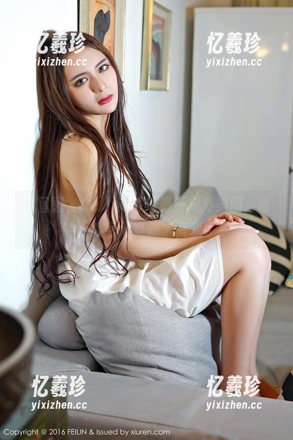 嗲囡囡-Celina青妍 嗲囡囡 - Celina青妍最新户外美图,哈哈,这身姿真是太有戏了!