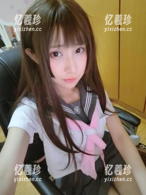 快看！在下萝莉控ii最新写真：魔王与喜多川兔女郎的甜蜜碰撞，谁会赢？