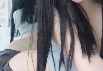 女主K的黑丝兔女郎：感觉原图分享后的你会想多了点。