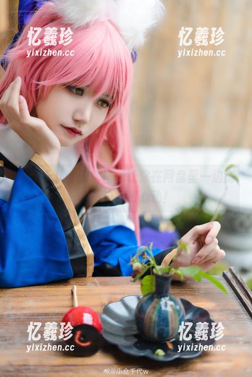 小仓千代w 小仓千代w的棉袜,让你在网盘里一边浏览一边怦然心动!