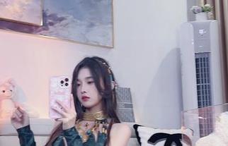 小小奶瓶儿的修女幻想：高清资源，犹如梦境般的诱惑