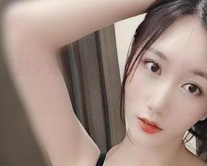 微密圈 – 今天的少女福利，来自小玉吃果冻！图包内容令人心动哦