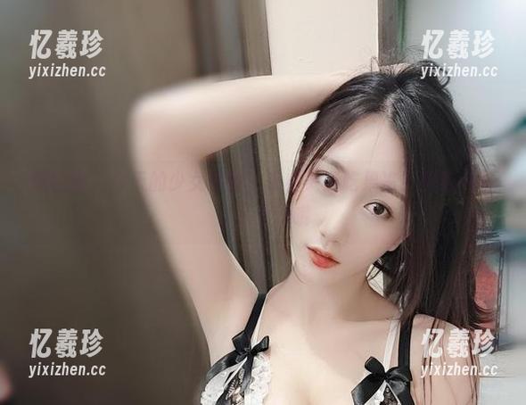微密圈 - 今天的少女福利，来自小玉吃果冻！图包内容令人心动哦