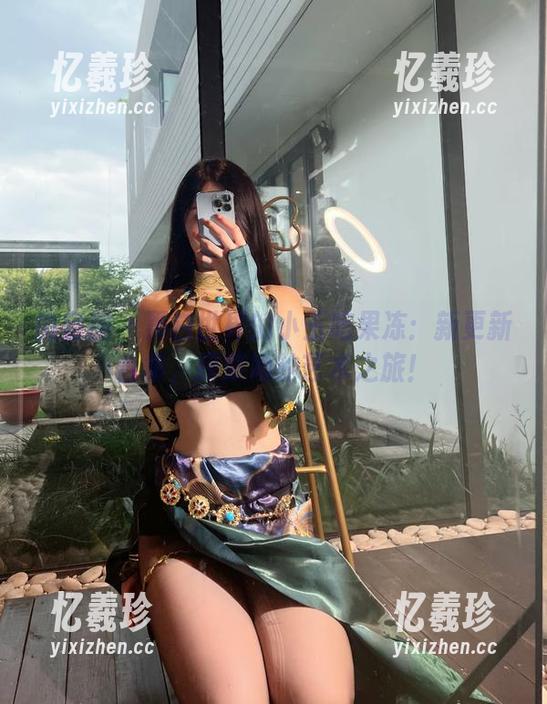 小玉吃果冻 微密圈 - 黑白世界的小玉吃果冻:新更新合集,探索她的艺术之旅!