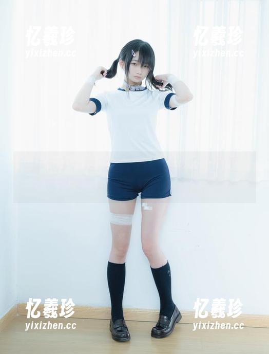 少女秩序 - 捡到宝了！小满少女的原图，你绝对想不到她居然这么会摆姿势！