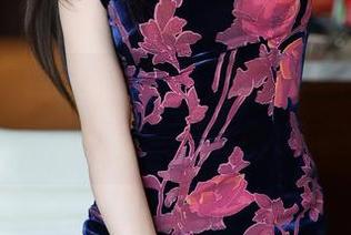 尤蜜荟 – 来看看林幼一的皮衣美图，套图跨次元，打破常规的时髦定义。