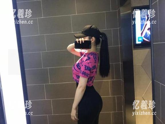 微密圈 - 谁说厨娘只能做菜？左公子666的免费图包让你大开眼界！