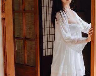 让人惊艳的年年Nnian：这组拜年图里的写真暗示