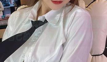 微密圈 – 张思允的白吊带袜，让我暗自思忖自己的袜子是不是该换换了？