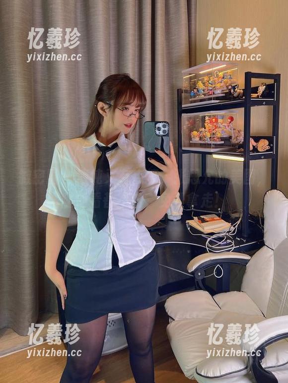 张思允 微密圈 - 清纯又有点撩,张思允的美图,随便看都不怕,免费拿走!