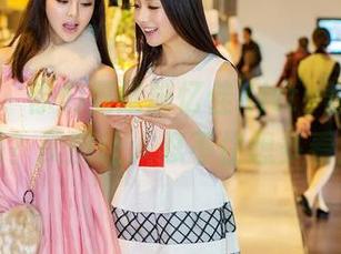 推女神 – 你们见过施忆佳Kitty酱的白丝作品吗？美图让人忍不住想多看几眼！