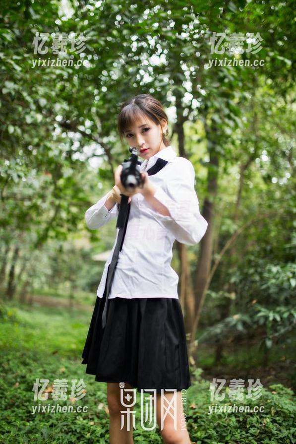 果团网-陈雅漫 果团网 - 陈雅漫比基尼写真,画面太美,壁纸真心害羞!