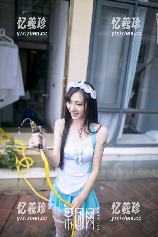 果团网-龚玥菲 果团网 - 龚玥菲一秒钟让眼镜成为潮流趋势,全套图包告诉你什么叫逆袭!