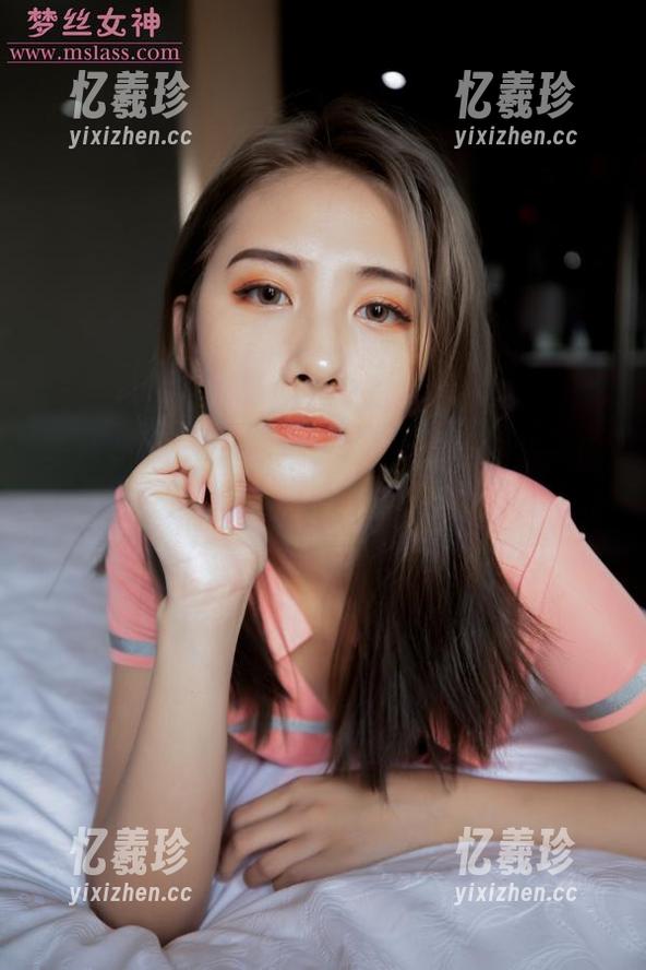 梦丝女神 - 黑风衣下的小盐美腿合集：诸多含义，谁说美腿无敌？