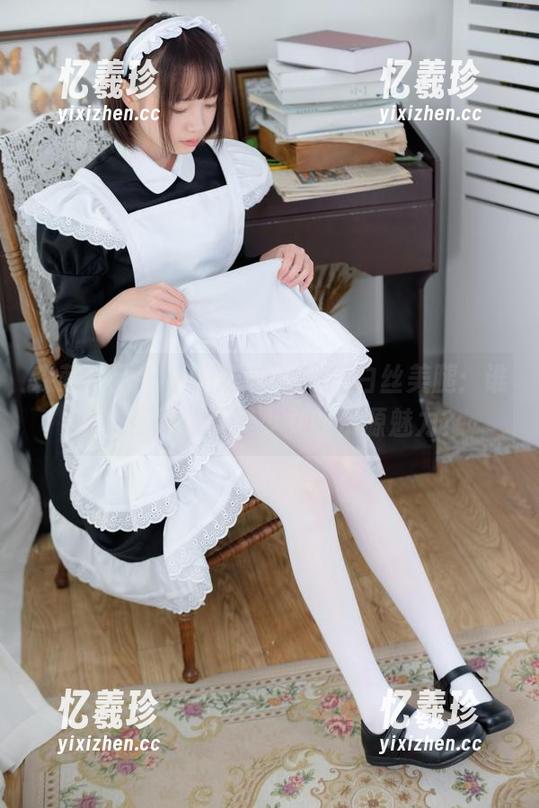 森萝财团-小奶糕Milky 森萝财团 - 小奶糕Milky的白丝美腿:谁能抗拒双马尾美少女的资源魅力?