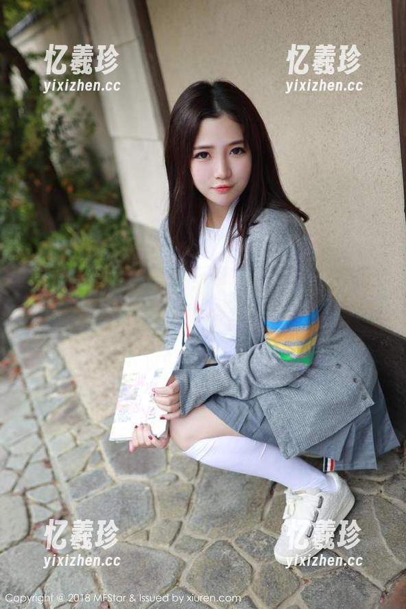 模范学院-一颗甜蛋黄a 模范学院 - 一颗甜蛋黄a的黑白套图,摄影师也不禁打了个蛋!