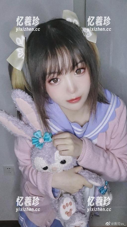 洛可ss的小红帽合集：谁说小红帽只能是童话？她这造型太绝了！