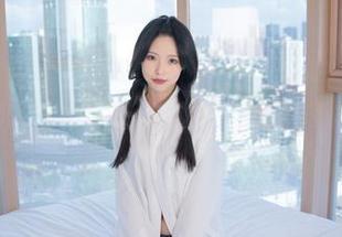 清水由乃的职业装图包更新了，最喜欢那一套，谁来给我推荐？