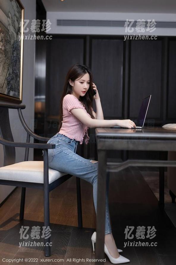 秀人网-Jennifer小若 秀人网 - Jennifer小若御姐黑丝套图,快来看看能不能打败你的手机锁屏!