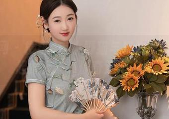 秀人网 – 樱桃e宝小野猫与奶牛写真：一起踏上‘草原奇遇记’！