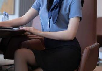 秀人网 – 大琪琪Emily在线：高清体操服，想问问这是什么魔力？